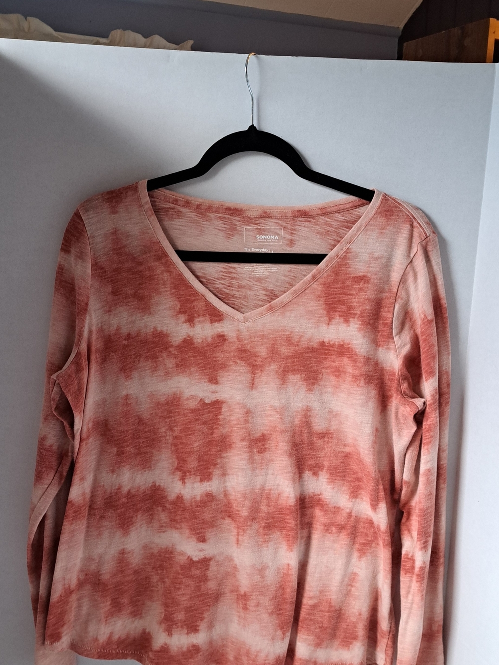 Sonoma Rust and Cream Tie-Dye V-Neck Long Sleeve Tee